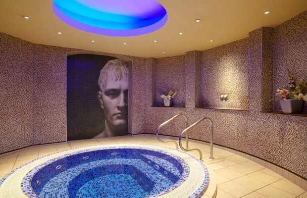 The Grand Spa Jacuzzi